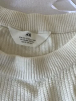 Lilla og gul striktrøje fra H&M