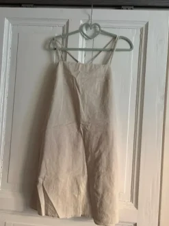 Linneklänning