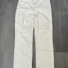 Ljusa jeans
