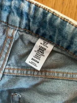 Loose mom jeans ultra high waist – ljus denim strl 40