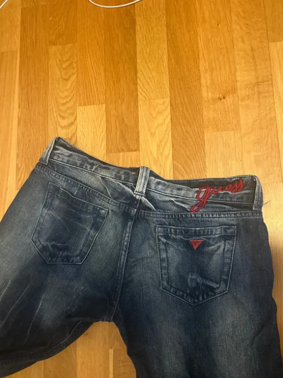 Low waist jeans