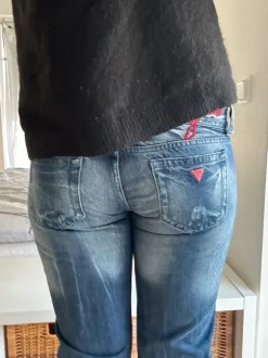 Low waist jeans