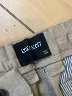 Lyle & Scott shorts storlek w32