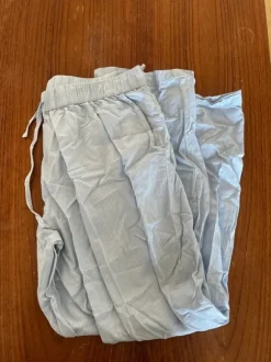 lyseblå natbukser