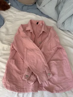 Lyserød jakke fra H&M
