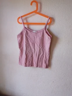 Lyserød top