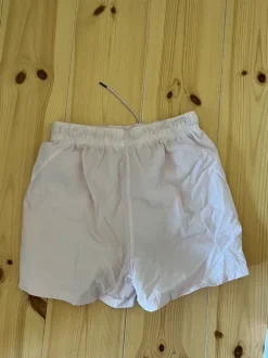Lyserøde shorts fra Nike