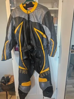 Mc kläder