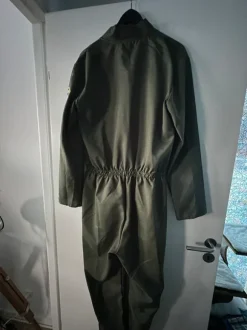 Men’s flight suit costume