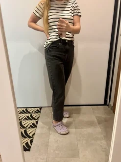 Mom Slim Fit High Waist Ankle Jeans