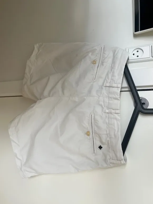 Morris White shorts