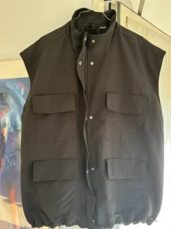 Mørkegrå vest