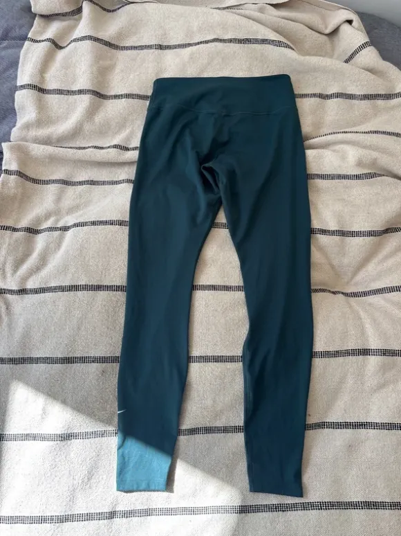 Nike one leggings str M flaskegrøn