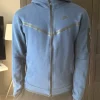 Nike tech