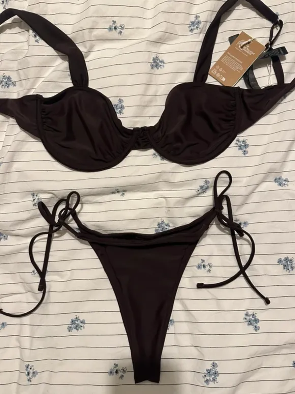 Ny bikini NAKD - mörkbrun