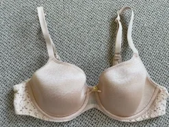 Ny Chantelle BH str. 75 B kun prøvet på