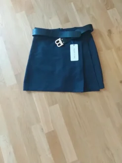 Ny kjolshort storlek s