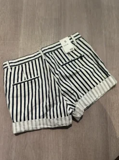 Nya randiga shorts