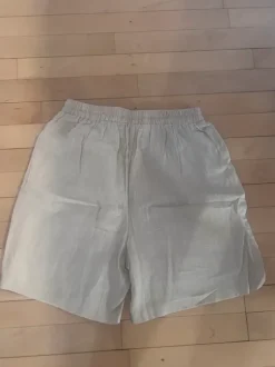 Nye beige shorts