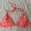 Oanvänd bikini topp