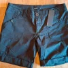 Oanvända shorts stl 42