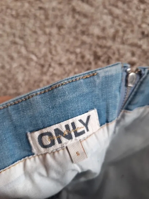 Only - ny helt underbar drömmig topp med stor ros, denimtopp, jeanstopp, sommartopp strl S