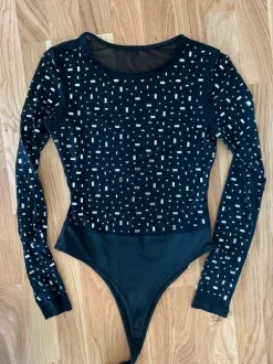 Paillette Body