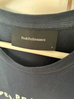 Peak performance t-shirt