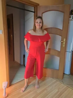 Piękny kombinezon z szerokimi nogawkami r 44