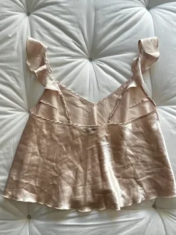 Pyjamas set ljusrosa volang