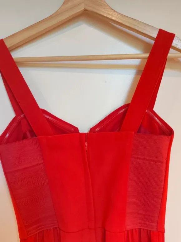 Röd snygg byxdress, H&M stl 38
