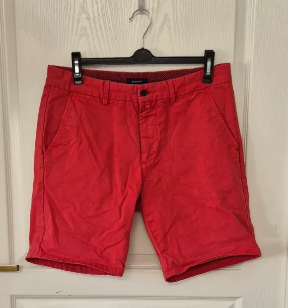 Röda shorts GANT