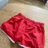 Røde baywatch badeshorts