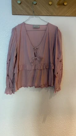 Rosa bluse