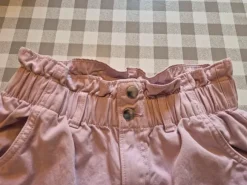 Rosa shorts hög midja stl 38 H&M