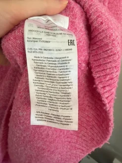 Rosa stickad tröja