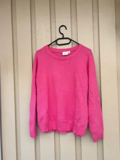Rosa Stickad Tröja Från Vila