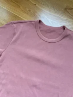 Rosa T-shirt Uniqlo