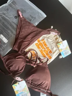 She is Sunday Brand New Bikini too small 🥹