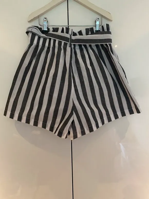 SHEIN shorts str S