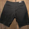 Shorts fra Shaping New Tomorow