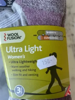 Size 41-43 Bridgedale Ultra Light Women’s warm weather walking/hiking socks