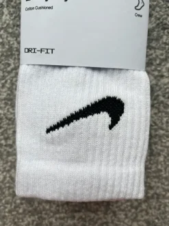 skarpety | nike | nowe z metką | rozmiar 38-42 | dri - fit | bawełna | białe