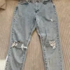 Slitna jeans (Perfect jeans) från Gina Tricot i storlek 40
