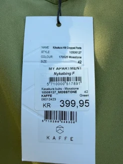 Smuk lysegrøn buks ( stump) fra Kaffe str 42