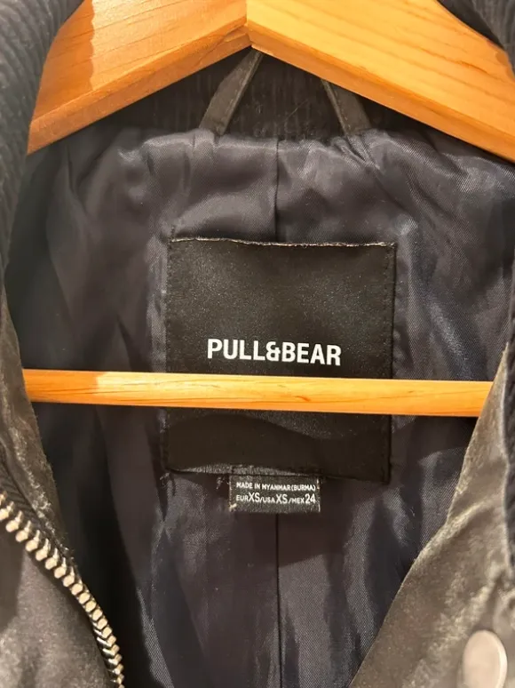 Sort coat