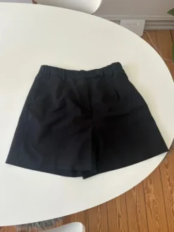 Sorte shorts fra Bershka