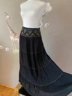 Spódnica boho Sara Kelly czarna maxi haftowana wiskoza lekka etno 40