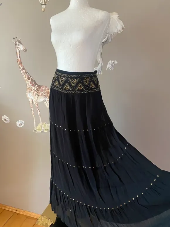 Spódnica boho Sara Kelly czarna maxi haftowana wiskoza lekka etno 40