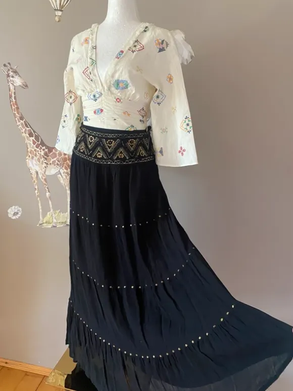Spódnica boho Sara Kelly czarna maxi haftowana wiskoza lekka etno 40